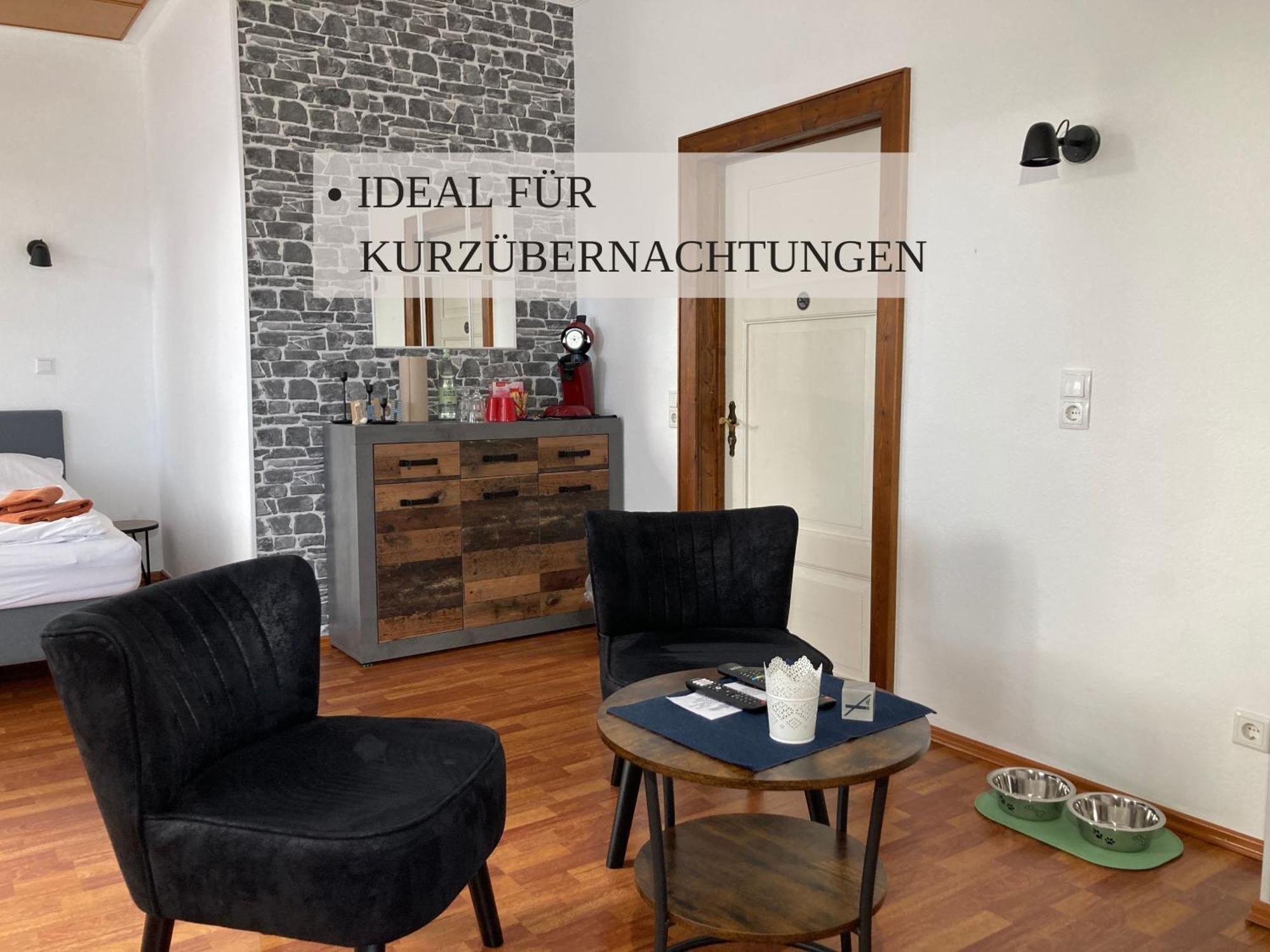 Haus Krabbe Zimmer Ohne Kueche, Fuer 1-2 Personen, Doppelbett, Zentral Gelegen Zwischen Cuxhaven Und Bremerhaven, Hunde Kostenfrei Willkommen, Kostenfreier Parkplatz Wremen Ngoại thất bức ảnh